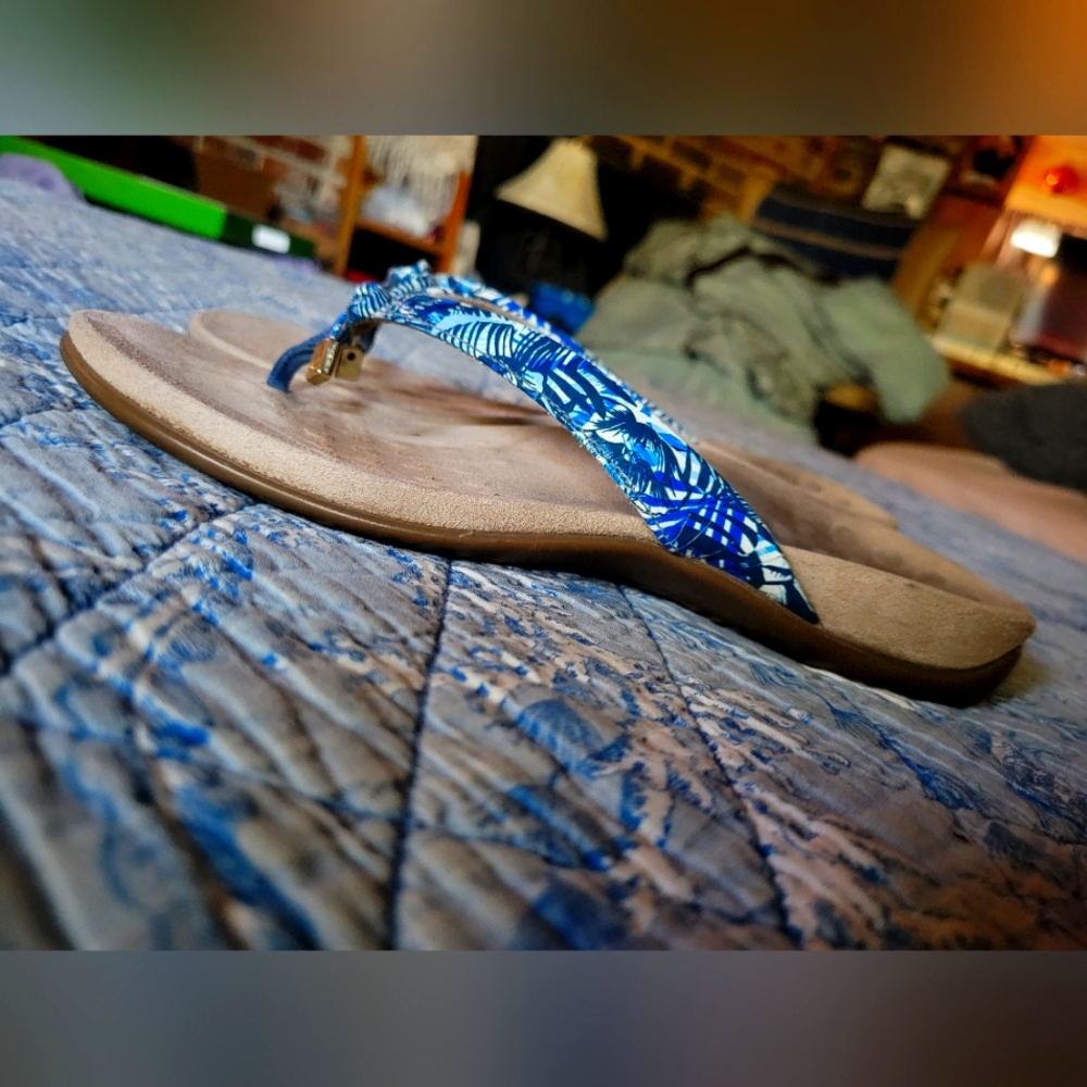 Vionic Bella flip-flops